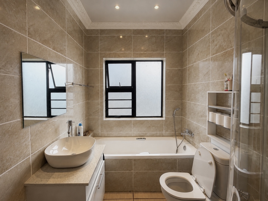 3 Bedroom Property for Sale in Dobson Western Cape